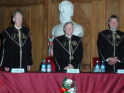 303-Hungery Doctorate-2007-552