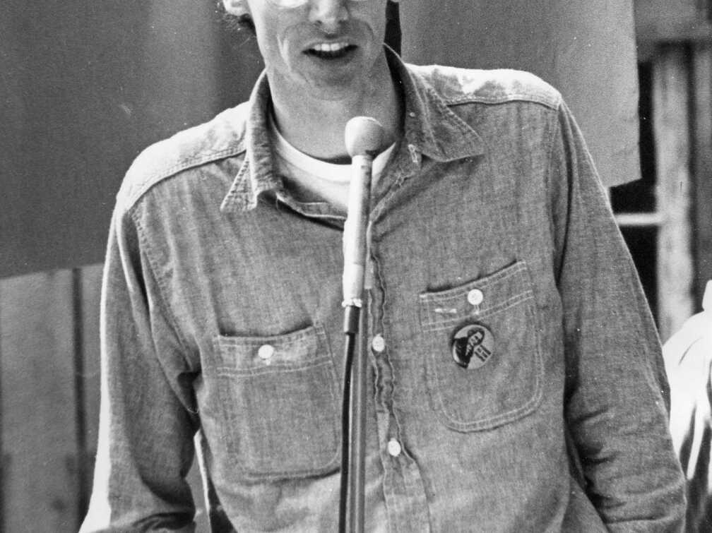 305-P1-Milton-1974346