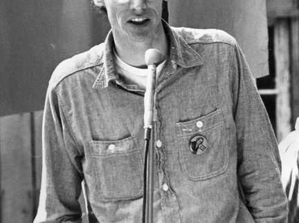 305-P1-Milton-1974346