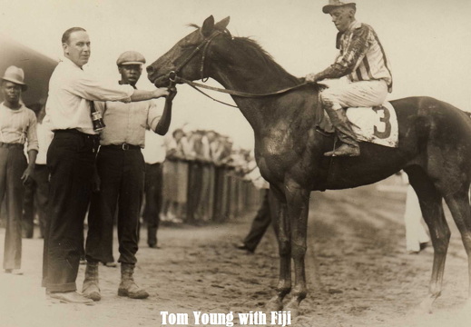 63-Tom-Young-Fiji-paint