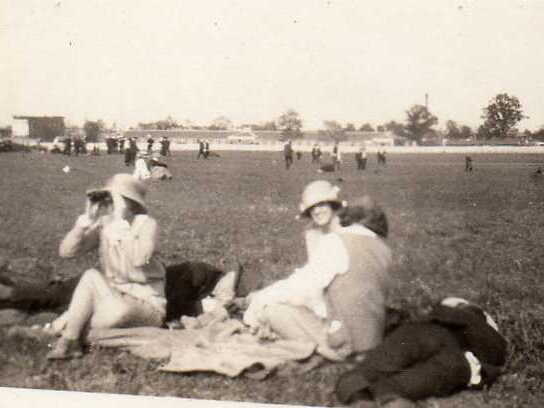 66-Derby-Drinking-770