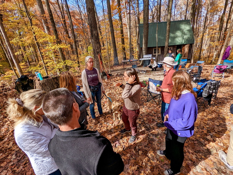 PXL 20221029 181855593-2