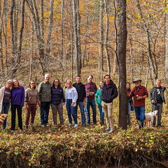 PXL 20221029 182810438-01