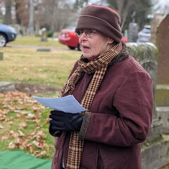 PXL 20221128 162928102.PORTRAIT