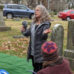 PXL 20221128 164444605.PORTRAIT