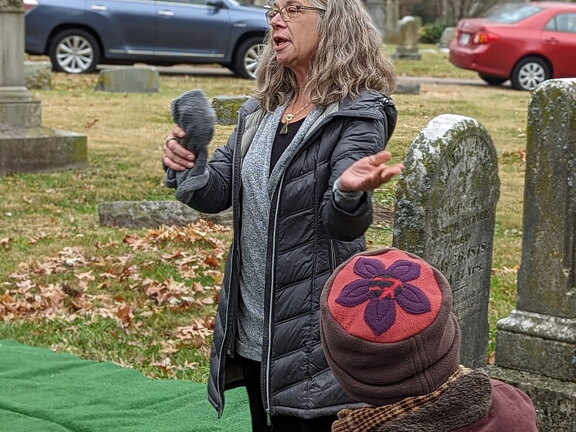 PXL 20221128 164444605.PORTRAIT