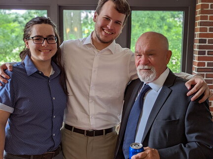 PXL 20220820 190715081.PORTRAIT