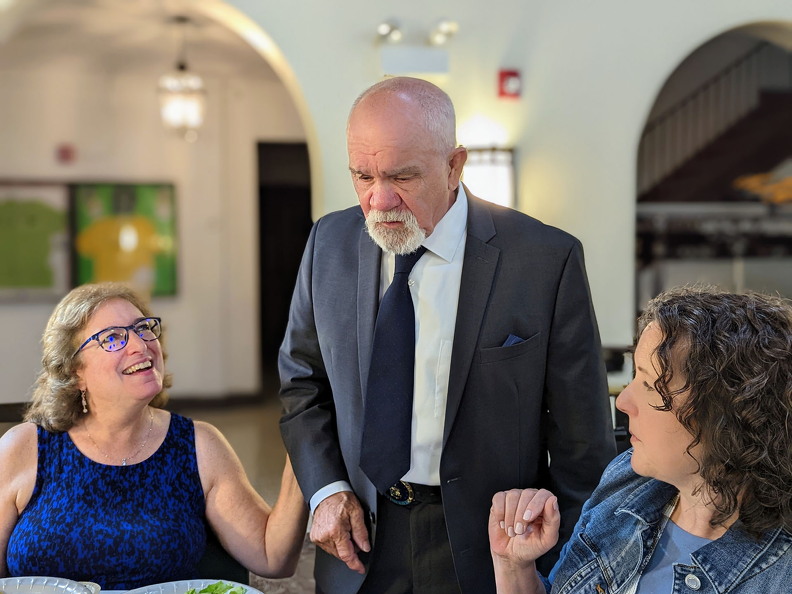 PXL 20220820 192303566.PORTRAIT2