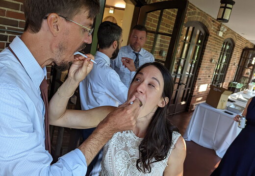 PXL 20220820 222555525