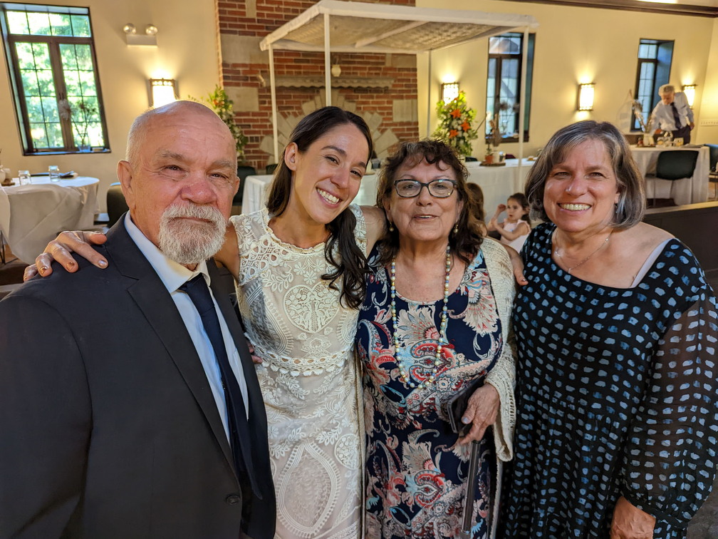 PXL 20220820 223623363