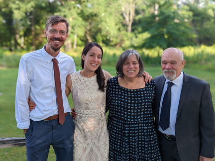 PXL 20220820 224004539.PORTRAIT