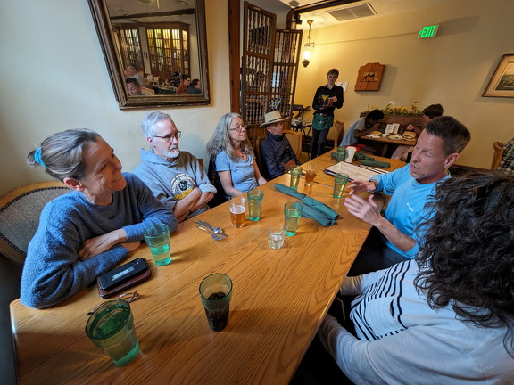 PXL 20240419 231633857