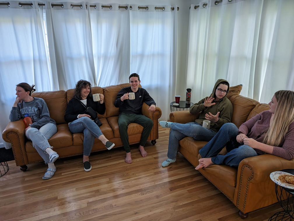 PXL 20240421 124906191