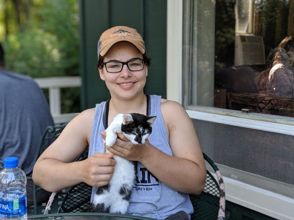 00100lPORTRAIT-00100-BURST20190810100510518-COVER