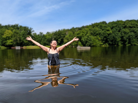 PXL 20220813 164603520 