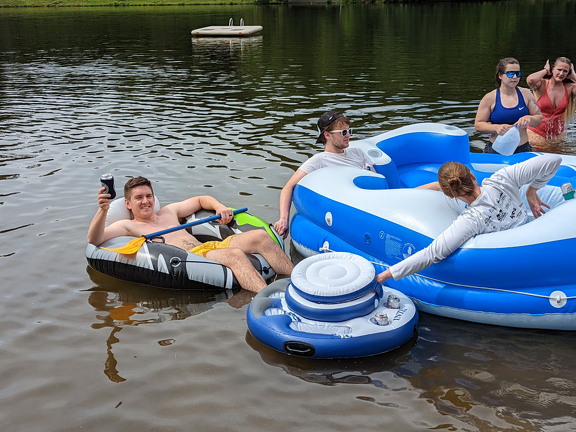 PXL 20220813 193625023