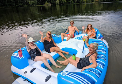 PXL 20220813 194659027 