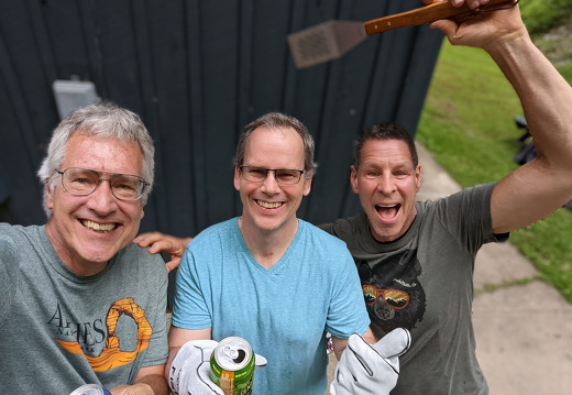 PXL 20220813 214837360 