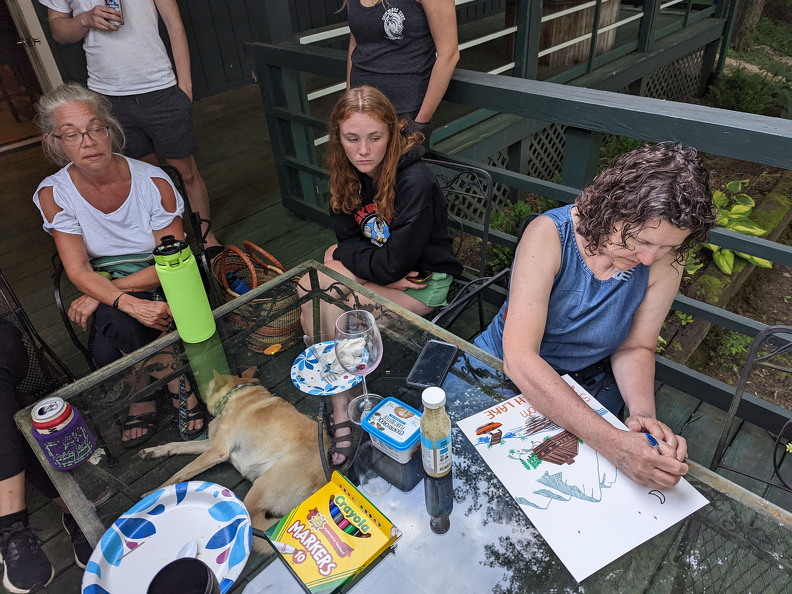 PXL 20220813 235437644