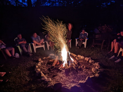 PXL 20220814 012932065.NIGHT