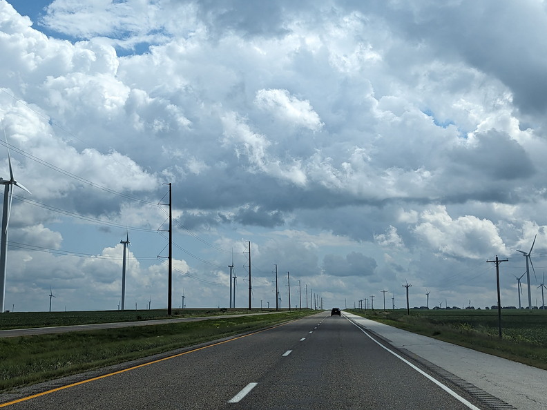 PXL 20230817 193133713