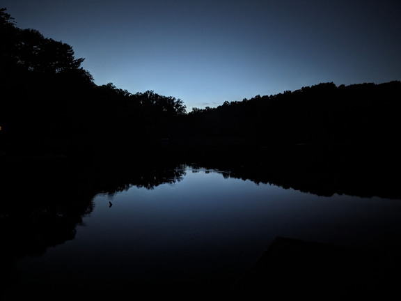 PXL 20230818 012432070