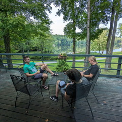 PXL 20230818 224009075