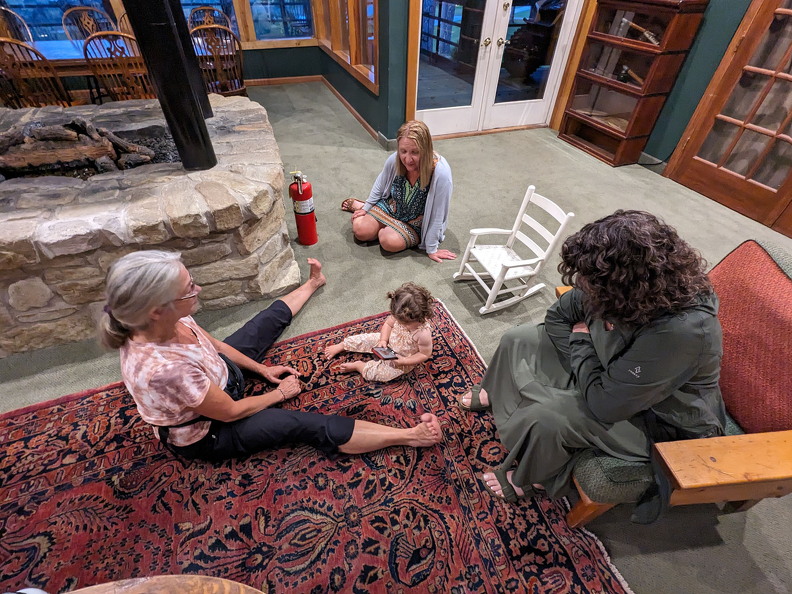 PXL 20230819 004723743