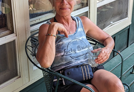 PXL 20230819 211610409