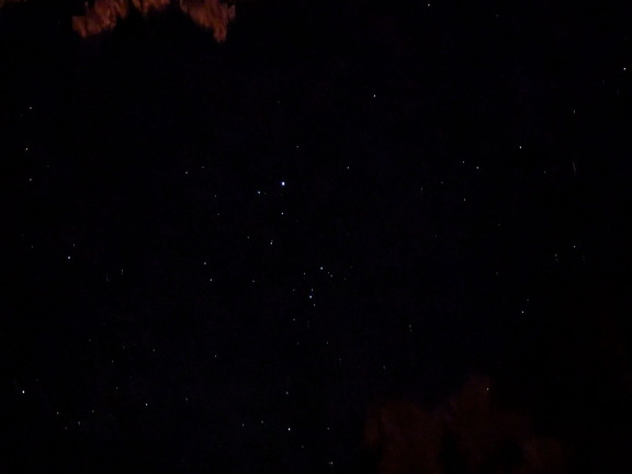 PXL 20230820 022217399.NIGHT