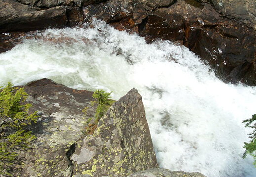 lostlaketrail-river-062202