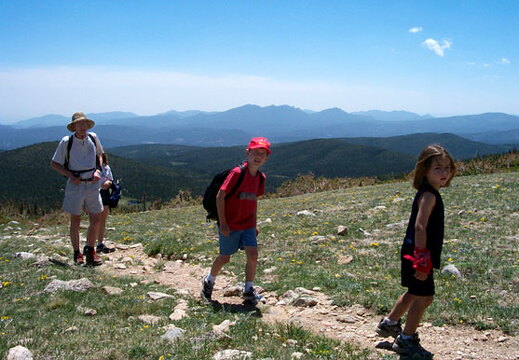 rainbowlaketrail-crew-062402