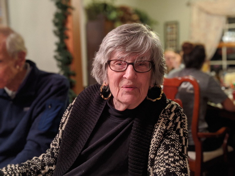 00100lrPORTRAIT-00100-BURST20191227193508769-COVER