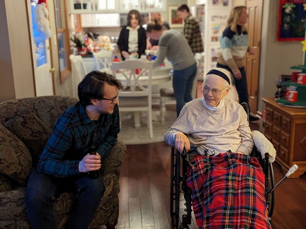 PXL 20221227 220849041.PORTRAIT