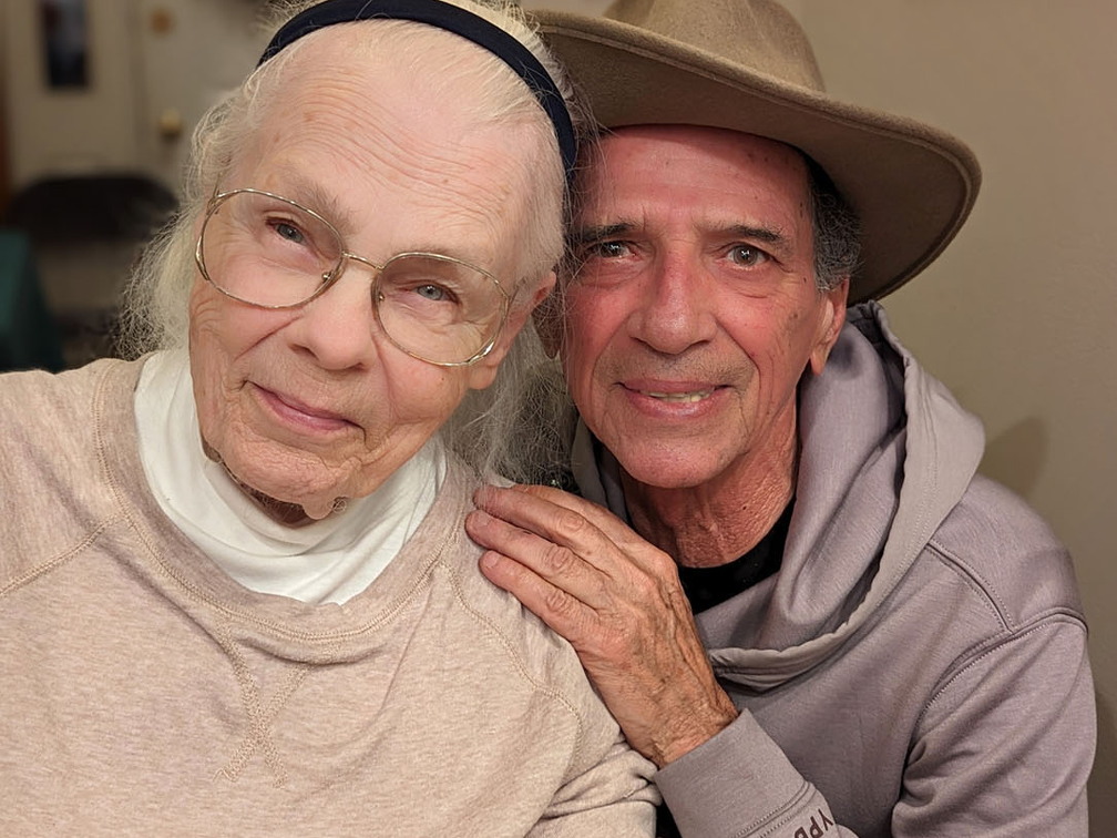 PXL 20221228 004738101.PORTRAIT-01