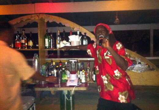 Dollyman-Hits-The-Bar