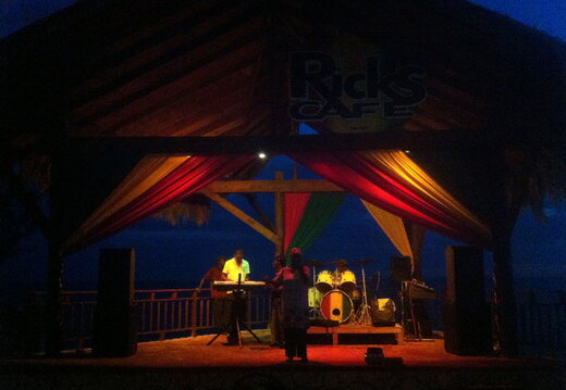Ricks-Cafe-Band-Cliffs