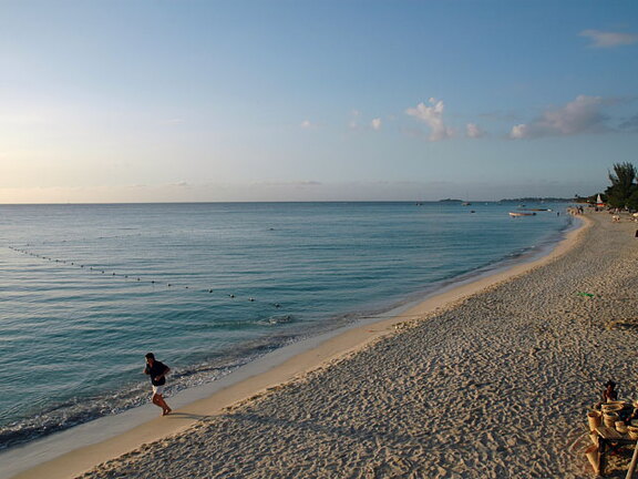White-Sands-Beach-7miles