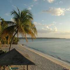 White-Sands-Beach-South