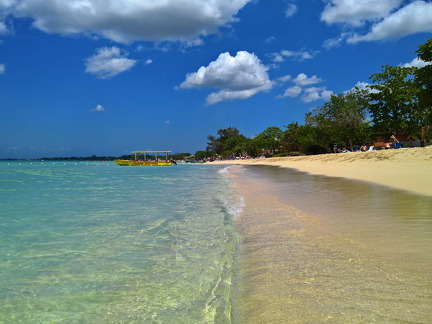 Seven-Mile-Beach-White-Sand