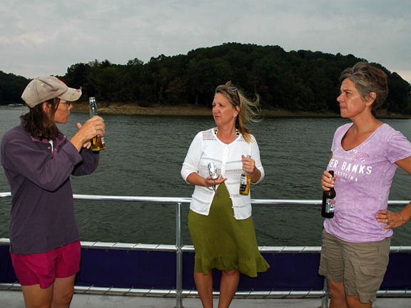 Melany-Peggy-Teresa-1