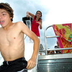 Romiro-about-to-get-wet